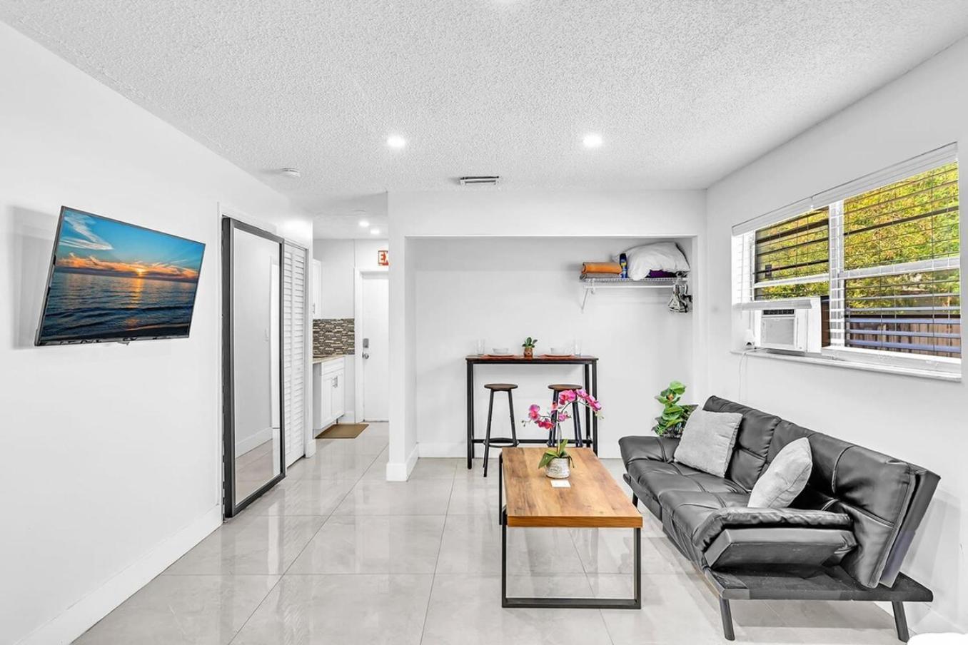 New 2 Bed Studio Close To Beach & Casino Ha04 할리우드 외부 사진