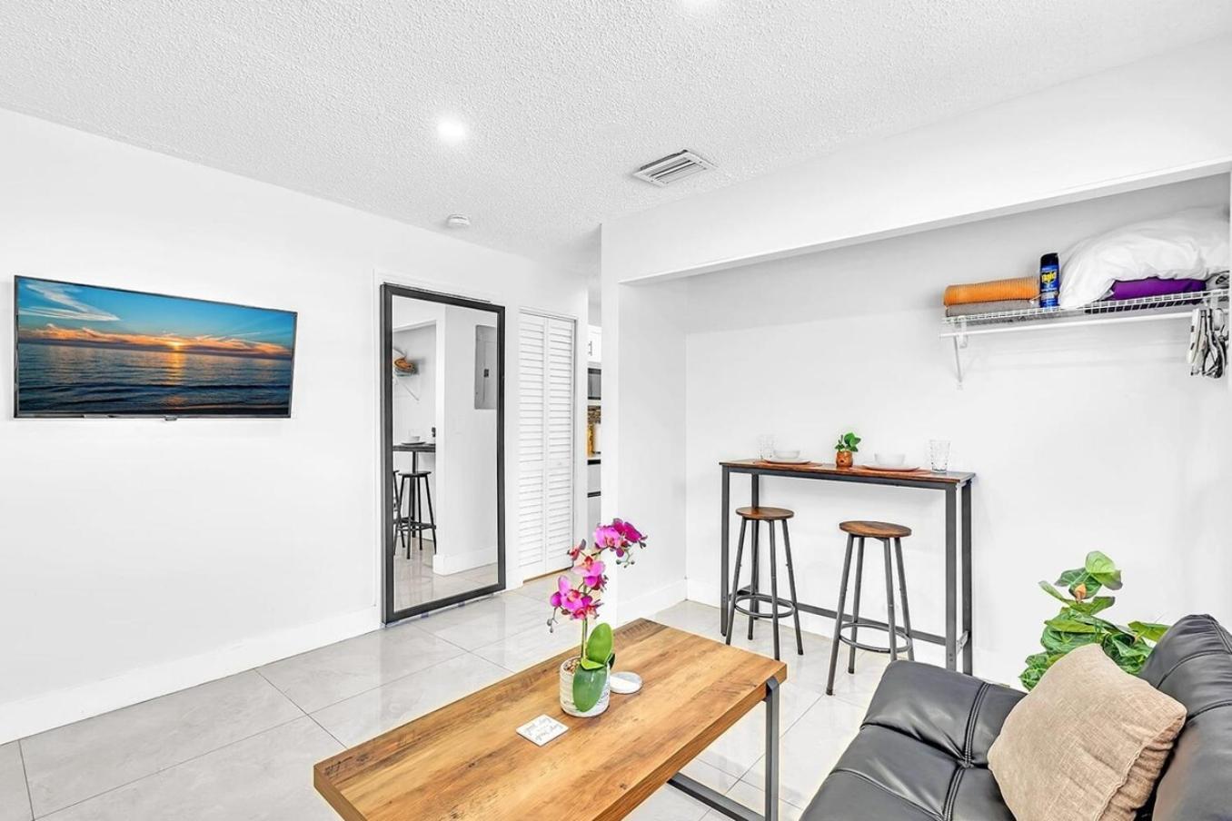 New 2 Bed Studio Close To Beach & Casino Ha04 할리우드 외부 사진