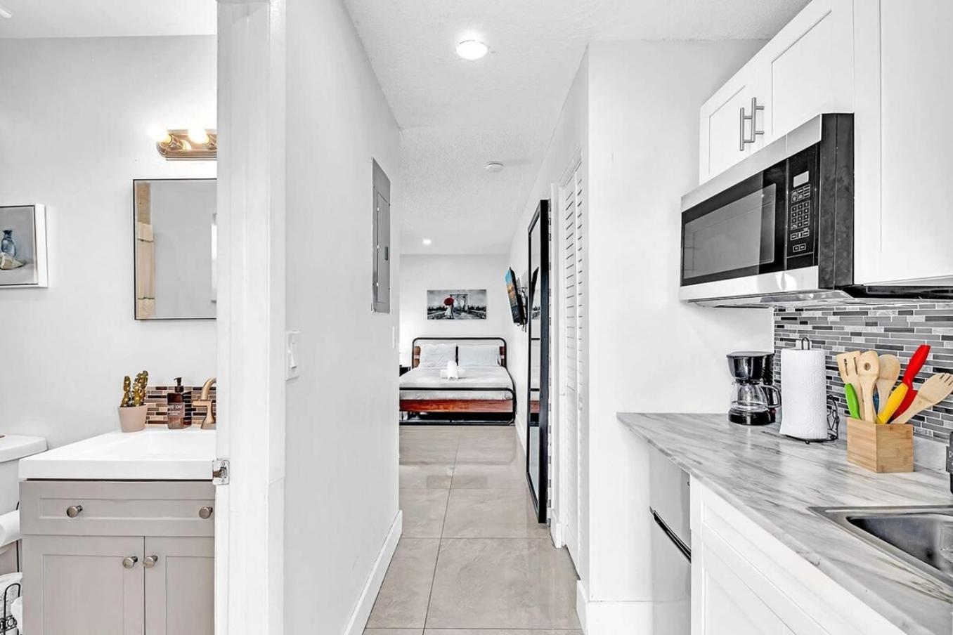 New 2 Bed Studio Close To Beach & Casino Ha04 할리우드 외부 사진